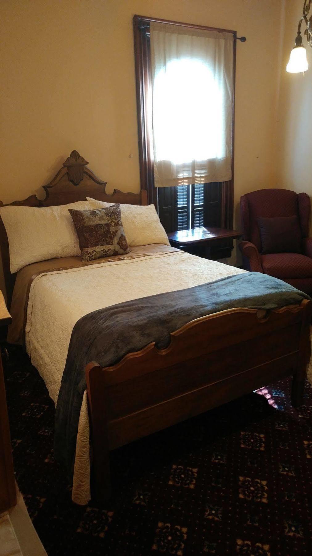 The Mitchell House Bed And Breakfast Circleville Exteriör bild